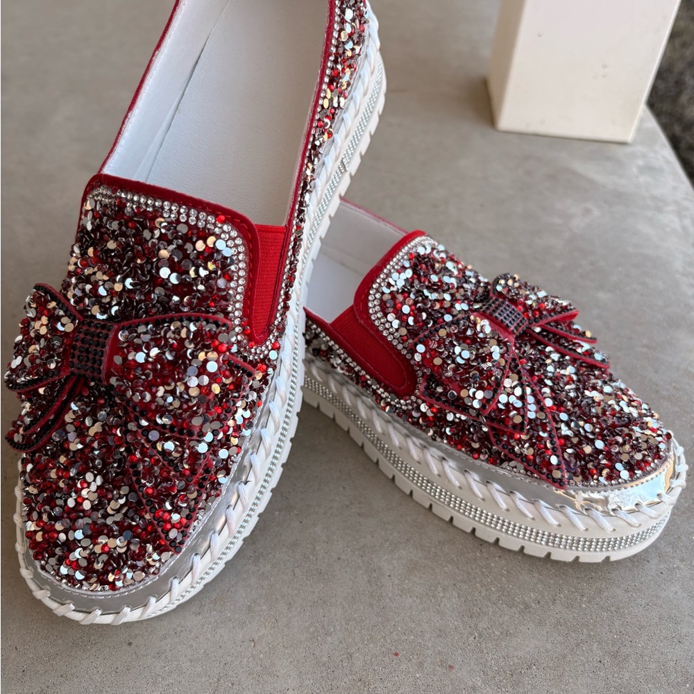 Red Sequin Women's Slip-On Shoes size 7 - Picture 2 of 6